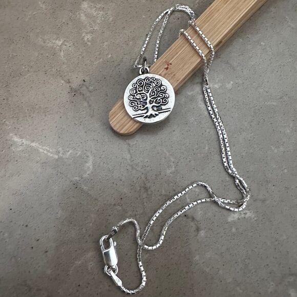 Sterling Silver Tree of Life Necklace-Double Sided Pendant - Picture 4 of 5